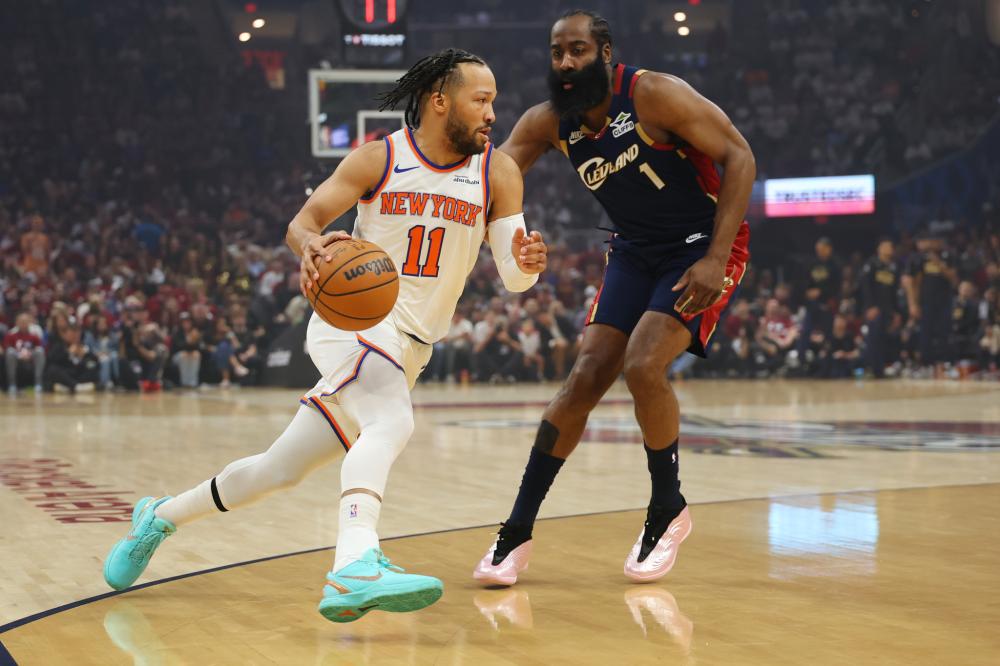 亚历山大力压文班成为ESPN模拟MVP投票榜首 约基奇排名第三东契奇位列第四